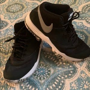 Nike Air Max Emergent Women’s Size 10